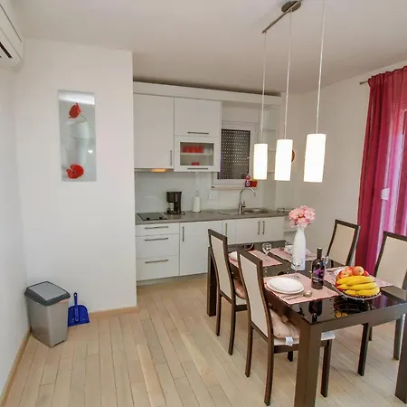 Апартаменты Adria View *